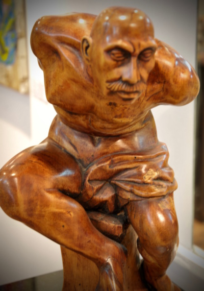 Place à la sculpture à Sommières (30250) Place à la sculpture à Sommières (30250)