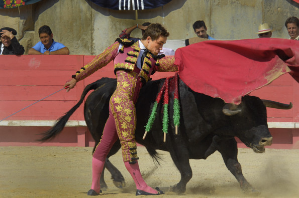 Juan Bautista - Nîmes le 21 septembre 2008 © photo Yvan Marcou Juan Bautista - Nîmes le 21 septembre 2008 © photo Yvan Marcou