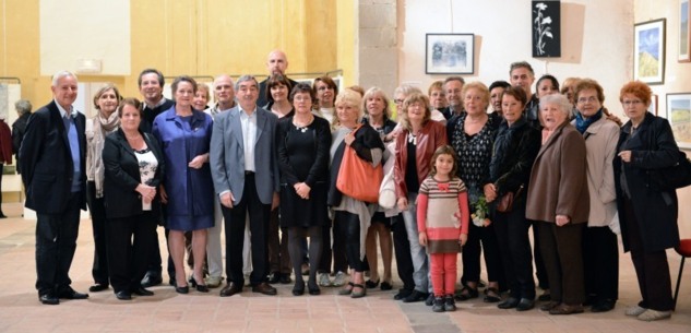 Les artistes et les autorités locales le soir du vernissage