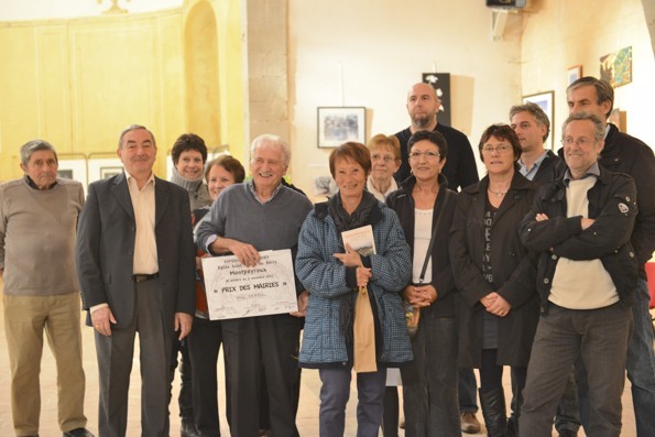 Remise des prix en présence des élus locaux et des membres du jury.