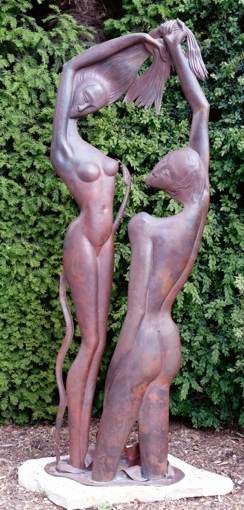 Adam et Ève – cuivre repoussé – 1960 (1,98 x 0,69 m) - photo Yvan Marcou Adam et Ève – cuivre repoussé – 1960 (1,98 x 0,69 m) - photo Yvan Marcou