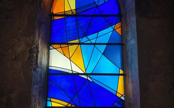 PEZENAS : Galerie d'art Chapelle Pénitents Gris