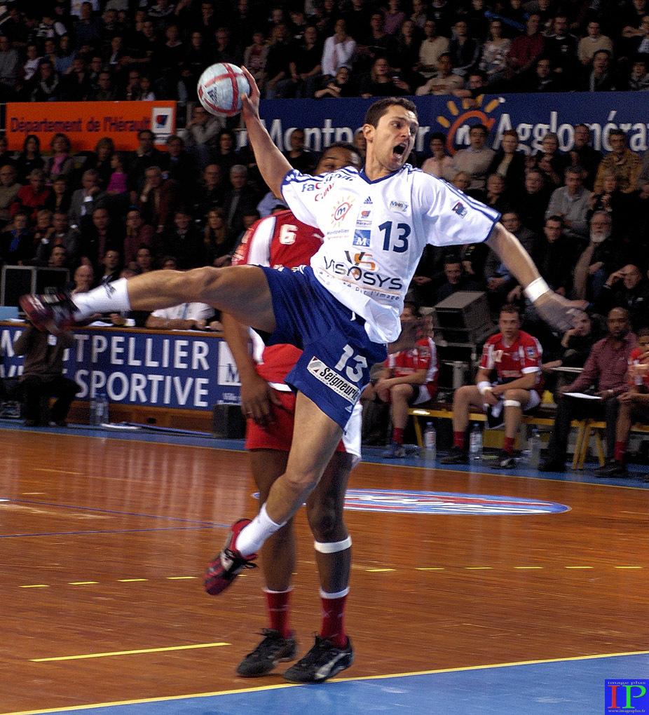 007-Hand-Ball-B.jpg 007-Hand-Ball-B.jpg