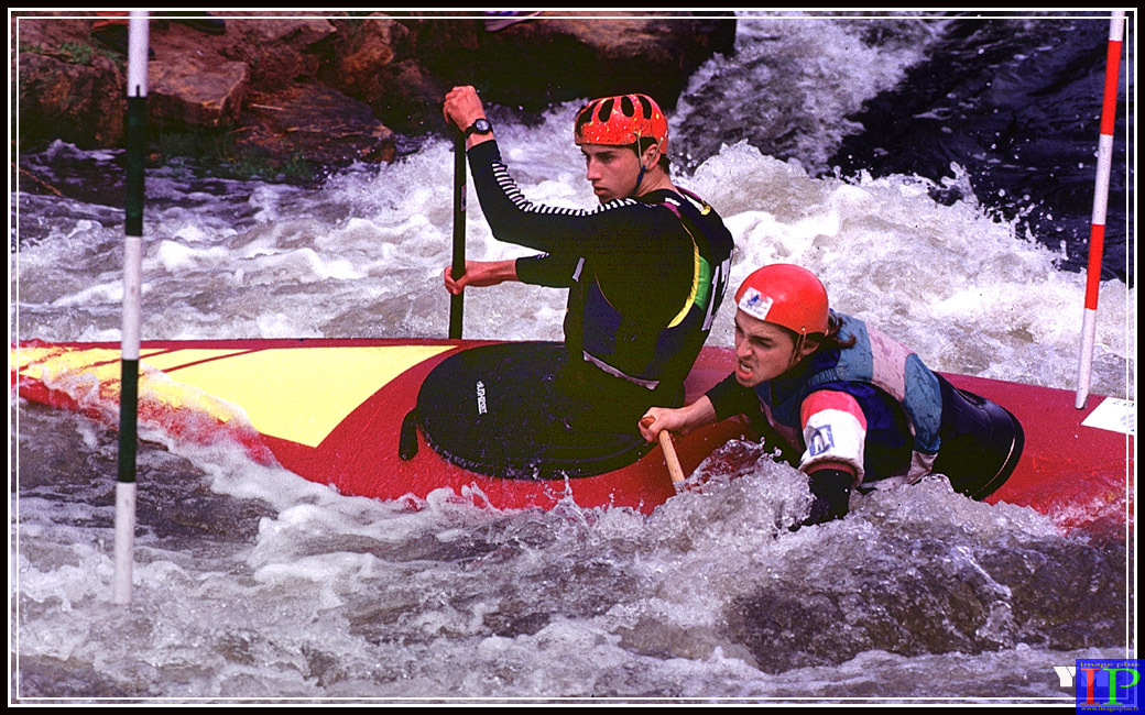 004-Kayak-BB.jpg 004-Kayak-BB.jpg