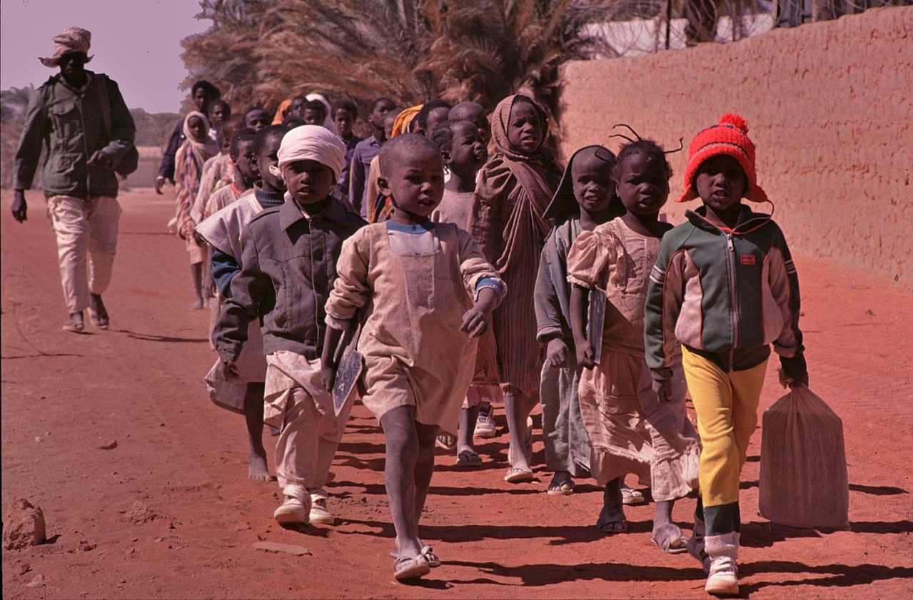 005-Vers l'école 005-Vers l'école